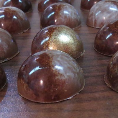 شکلات بن بن قالبی