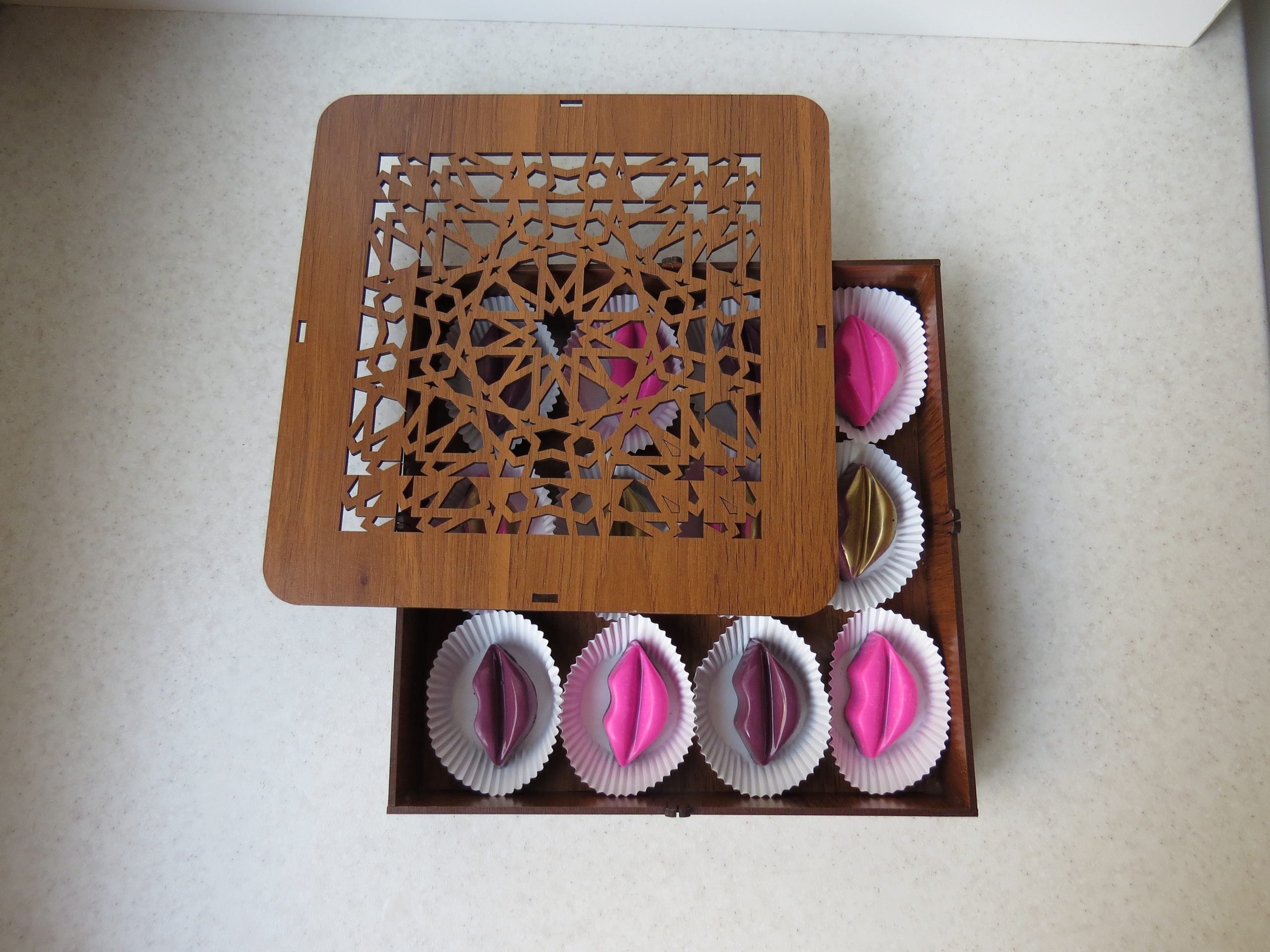 شکلات گاناش لب