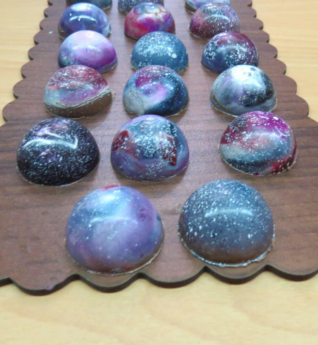 شکلات بن بن کهکشانی