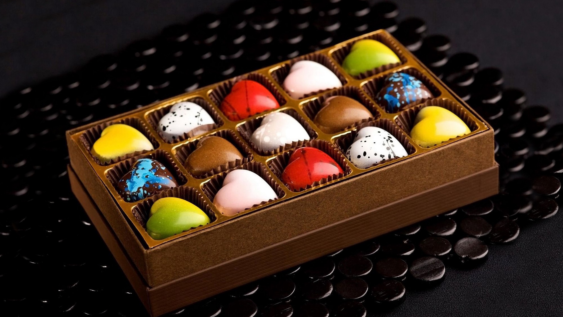 رنگ آمیزی شکلات