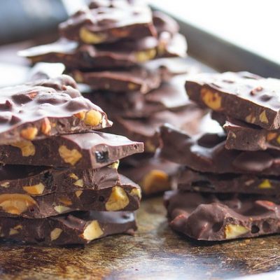 طرز تهیه شکلات مغزدار