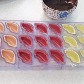 پوسته گیری شکلات