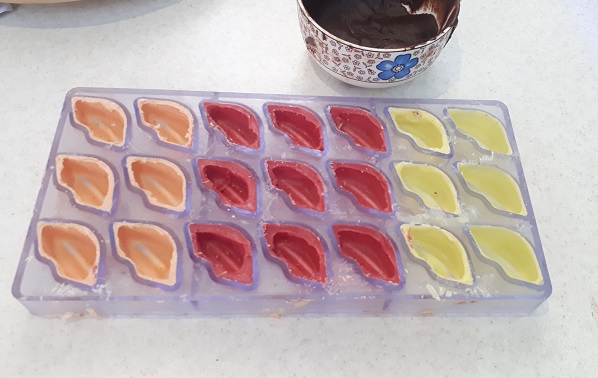 پوسته گیری شکلات