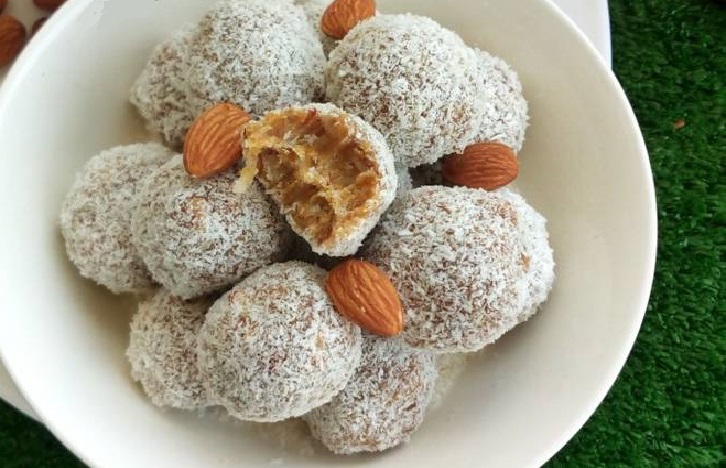 طرز تهیه‌ی ترافل با بیسکوئیت و پودر نارگیل